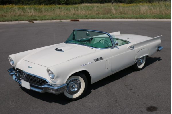 1957 Ford Thunderbird