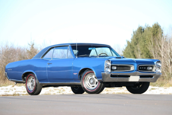 1966 Pontiac GTO 389 V8 4 Speed Manual - Image 4