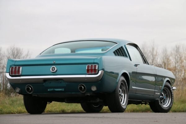 1965 Ford Mustang Fastback GT - Image 11